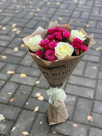 Букет цветов из: Розы в Адамовка